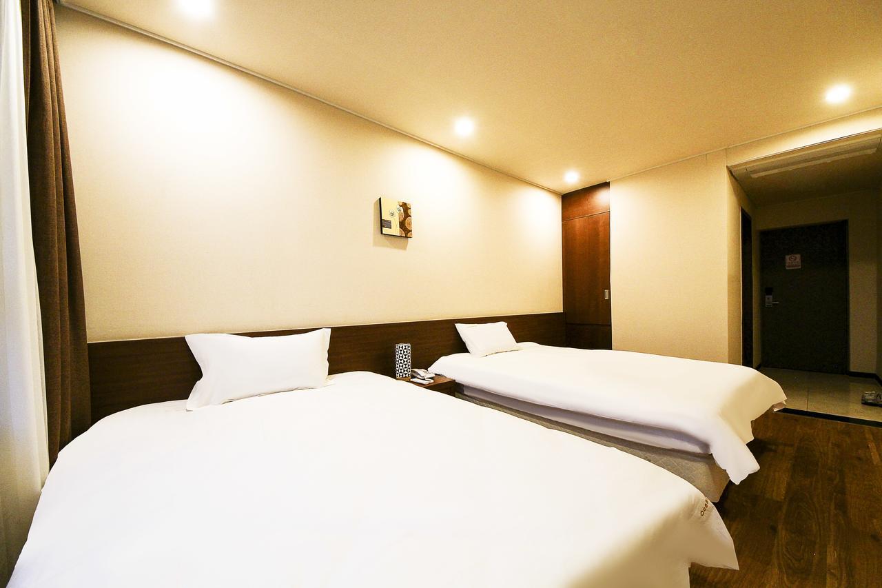 Jeju Jungmun Ocean Blue Hotel Seogwipo Ngoại thất bức ảnh