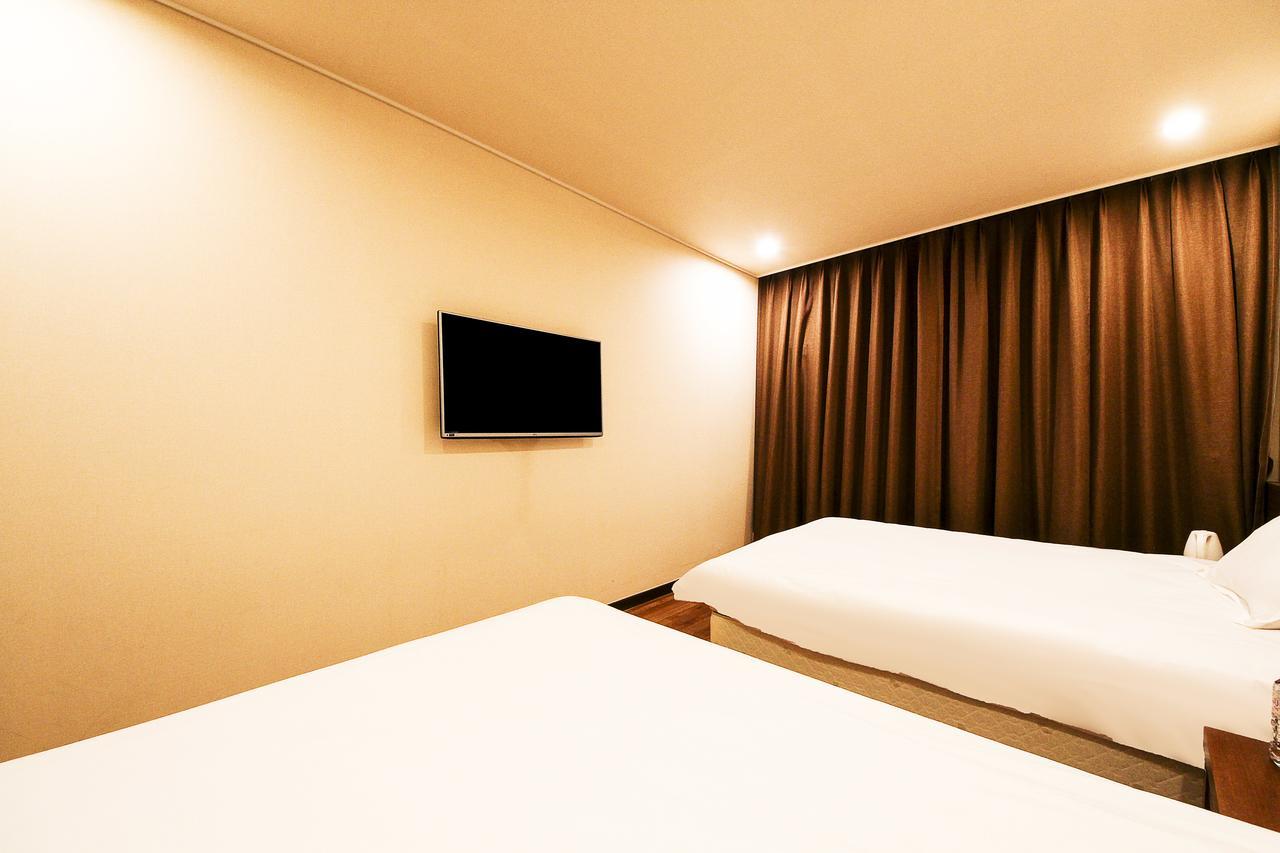 Jeju Jungmun Ocean Blue Hotel Seogwipo Ngoại thất bức ảnh