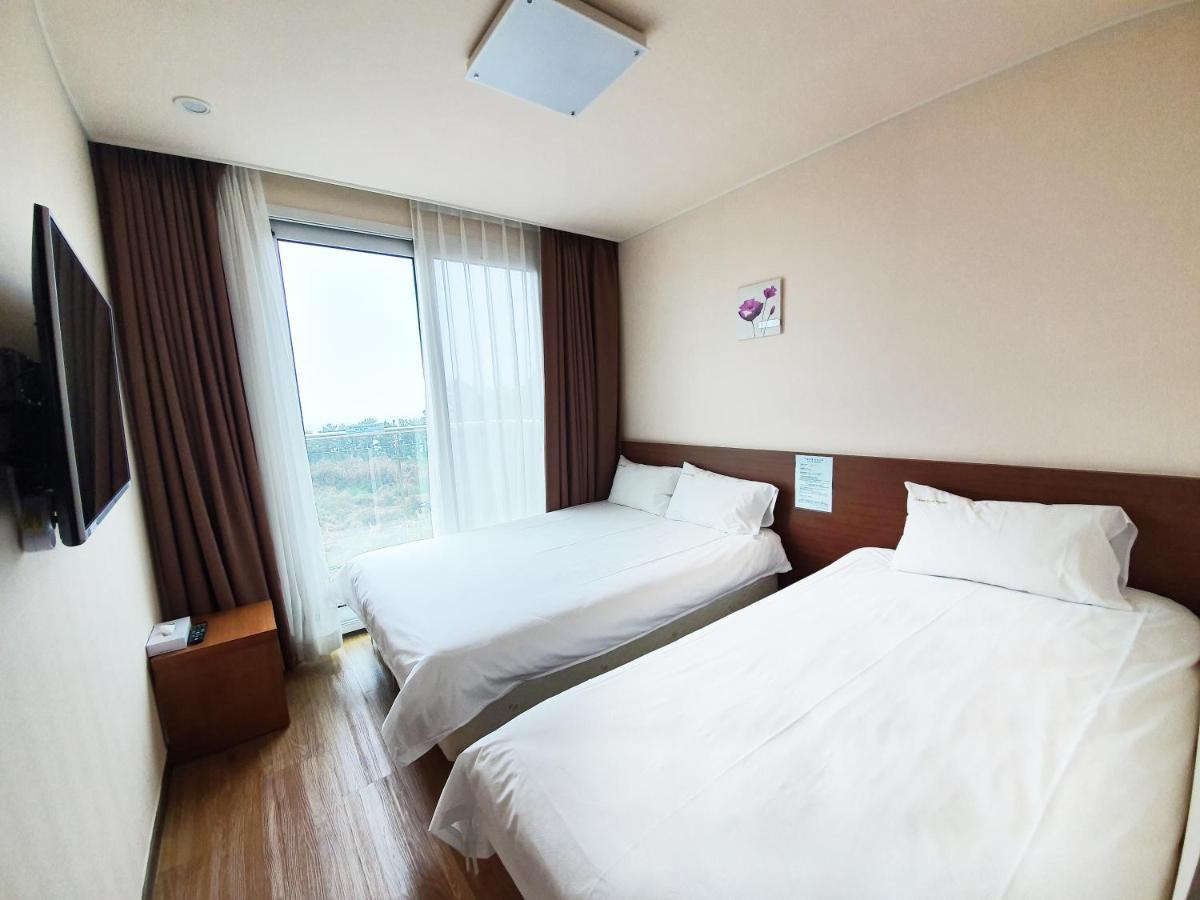 Jeju Jungmun Ocean Blue Hotel Seogwipo Ngoại thất bức ảnh
