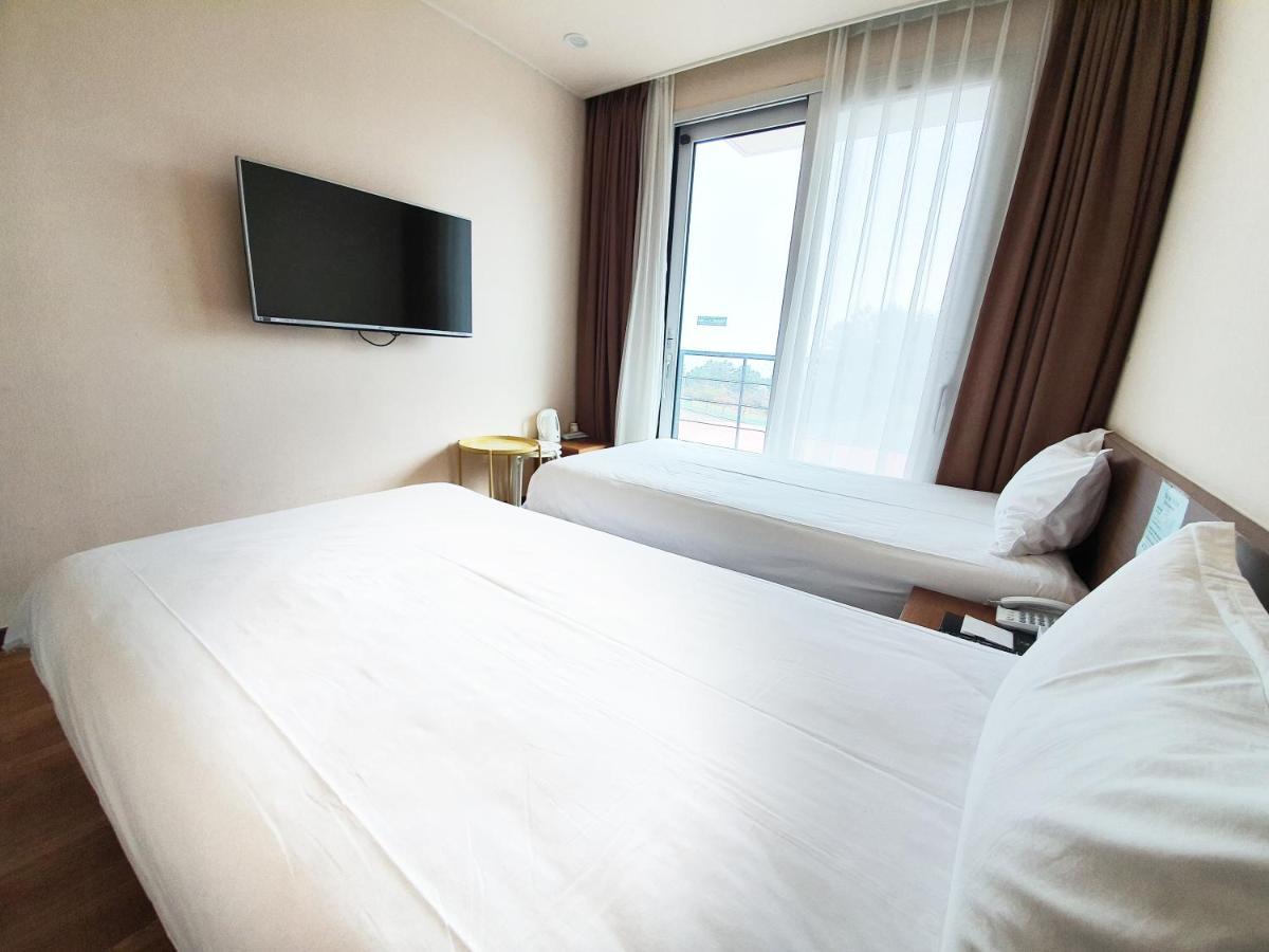 Jeju Jungmun Ocean Blue Hotel Seogwipo Ngoại thất bức ảnh