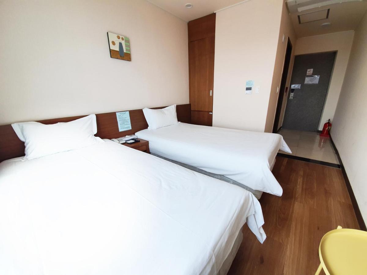 Jeju Jungmun Ocean Blue Hotel Seogwipo Ngoại thất bức ảnh